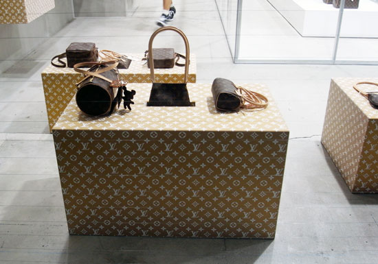Louis Vuitton Addicted: And more with Louis Vuitton at Comme des Garcons  store!