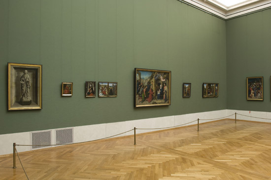 New Wall Coverings For Alte Pinakothek