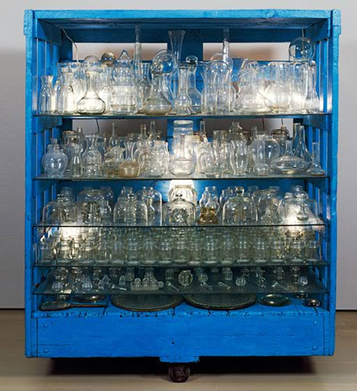 louise bourgeois at the guggenheim museum, new york