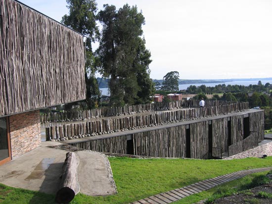 'arrebol patagonia hotel' by harold opitz