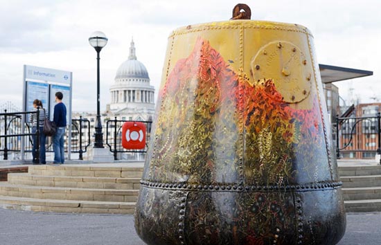 drift 08   art exhibition on the river thames