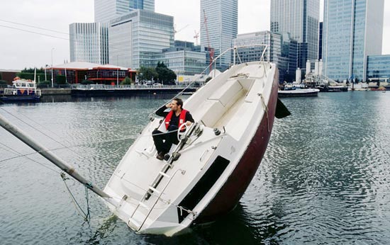 drift 08   art exhibition on the river thames