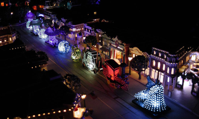 disneyland main street parade in miniature