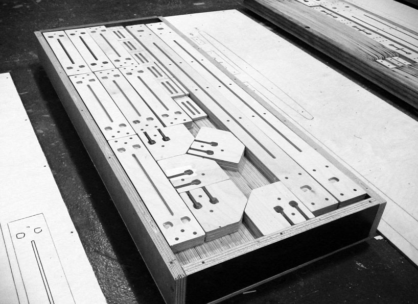 pod inhabitable sculpture by lawrence lek