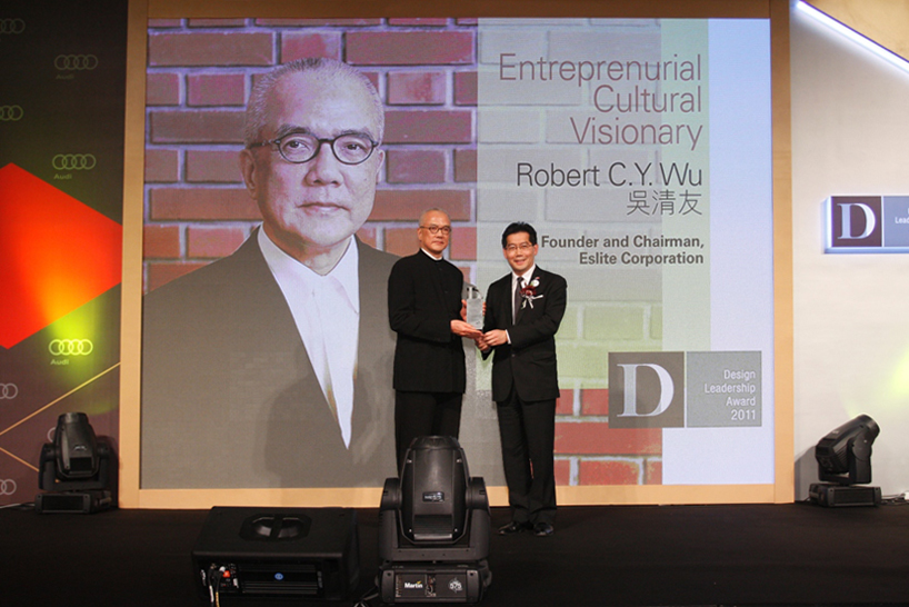 jimmy choo: chinese celebrity shoe designer wins DFA award