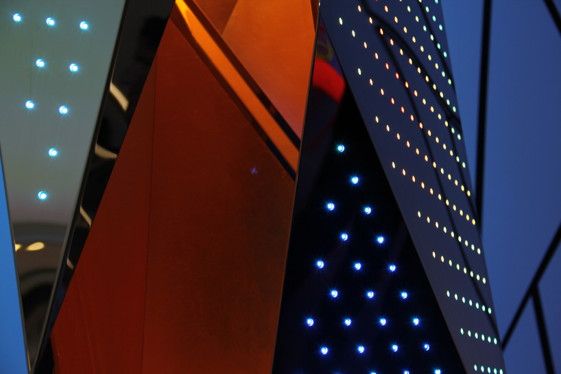 daniel libeskind: eL chandelier for sawaya & moroni