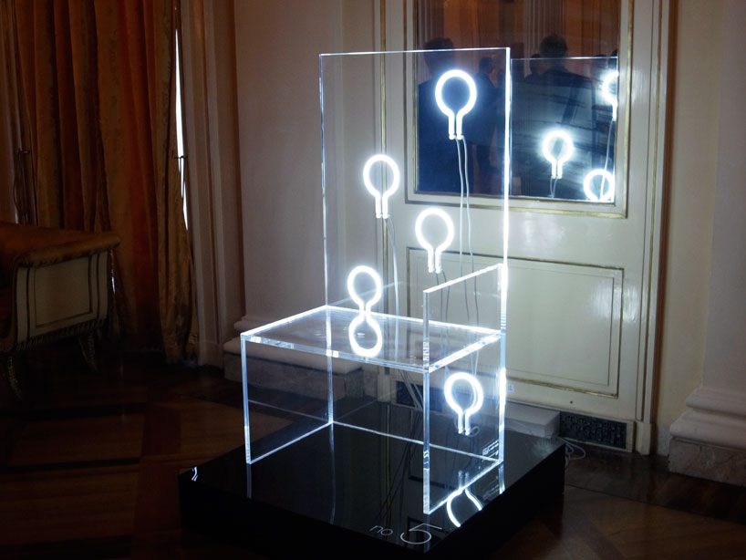 robert wilson illuminates 7 electric chairs for kartell