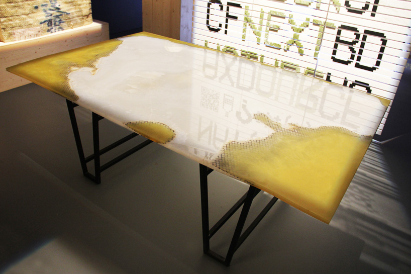 Agua Marea Living Table by Patricia Urquiola Budri