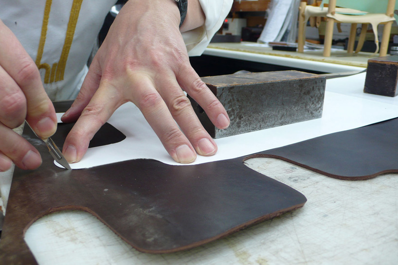 max lamb develops 'campaign chair' for alfred dunhill