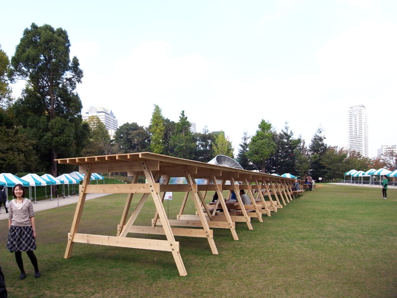 torafu architects: gulliver table in tokyo midtown