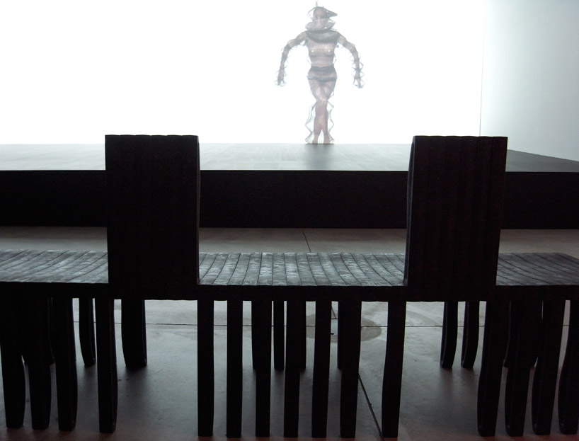 shigeru ban: exhibition design of visual dialogue at 21_21 design sight