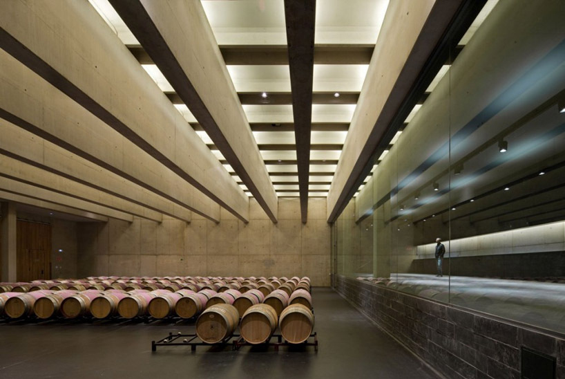virai arquitectos: institutional winery la grajera