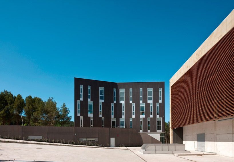 virai arquitectos: institutional winery la grajera