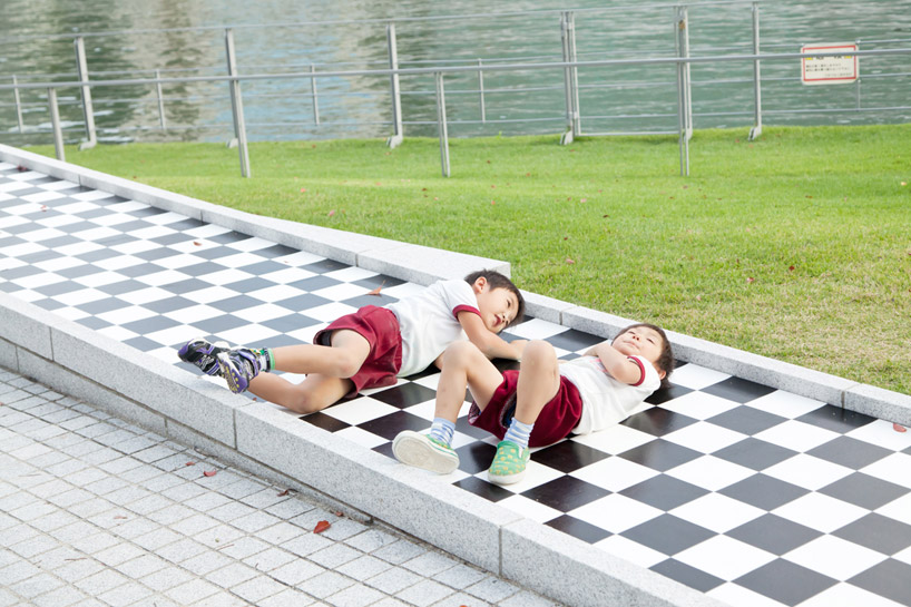 TOFU architects: osaka board game park