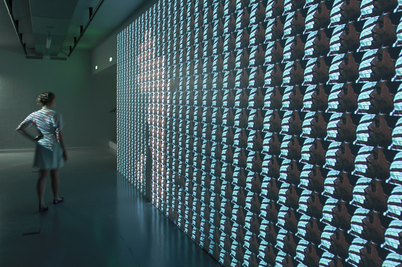 rafael lozano hemmer: make out digital installation