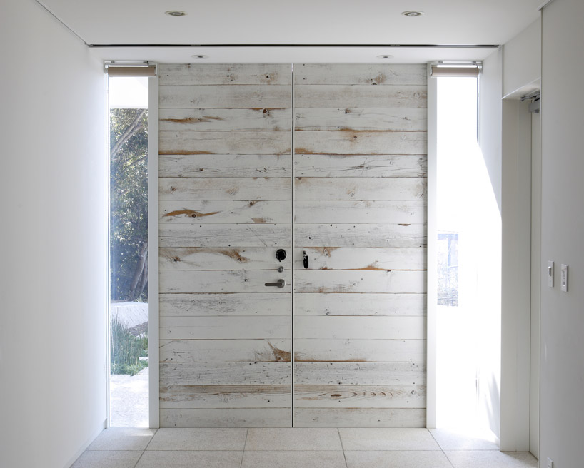 edward suzuki architecture: villa by the sea