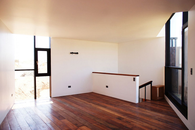 ricardo torrejon schellhorn: CGM house, limache