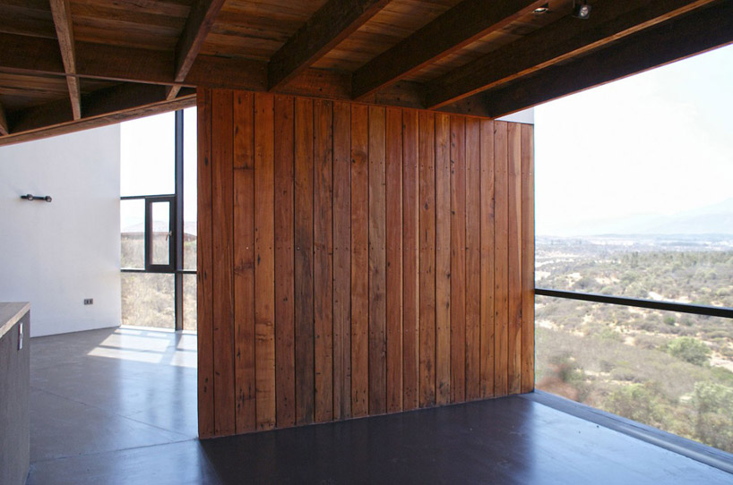 ricardo torrejon schellhorn: CGM house, limache