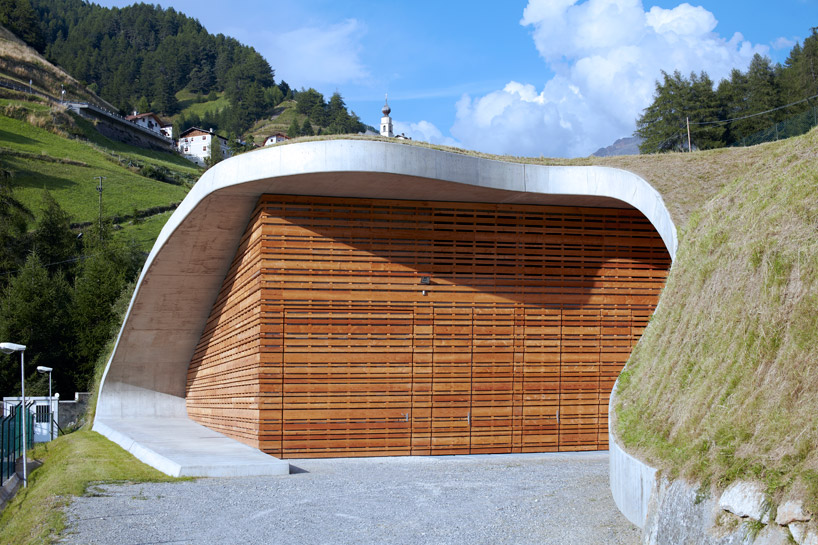 monovolume architecture: hydroelectric power plant punibach