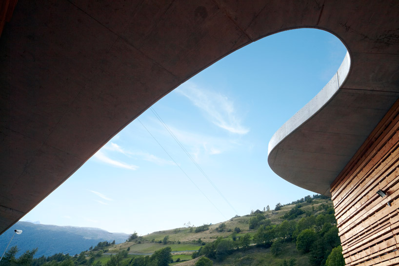 monovolume architecture: hydroelectric power plant punibach