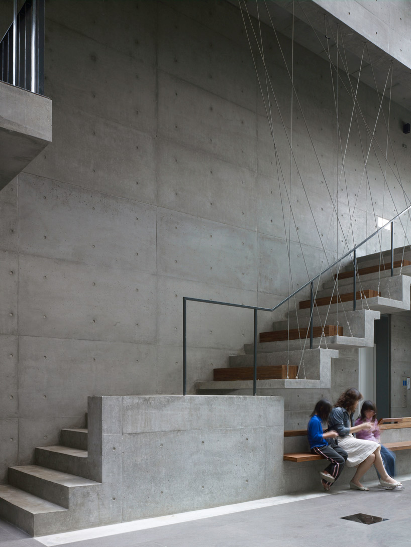 AMBi studio: light of christ's salvation church