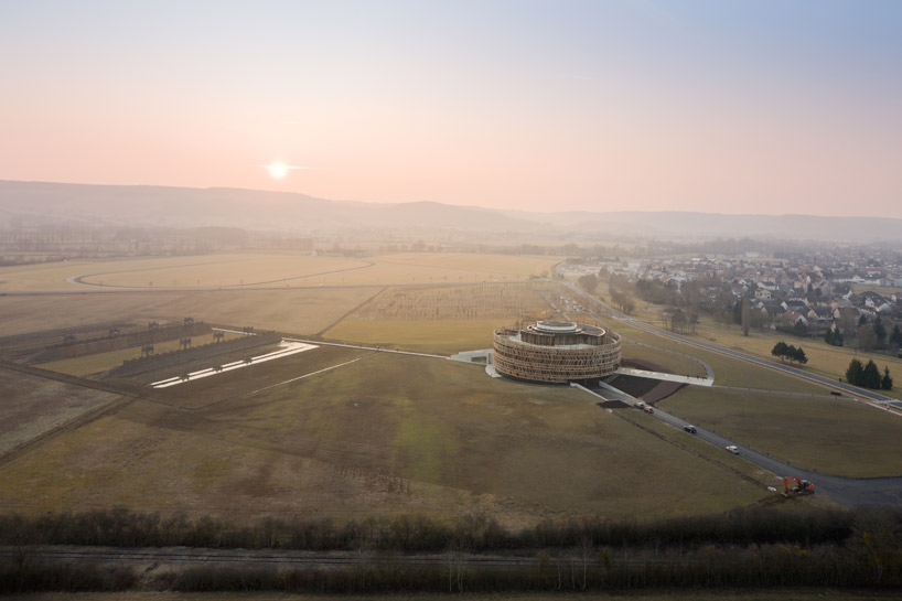 bernard tschumi architects: alésia museum and archaeological park