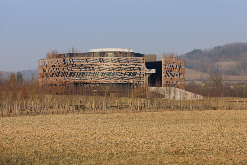 bernard tschumi architects: alésia museum and archaeological park