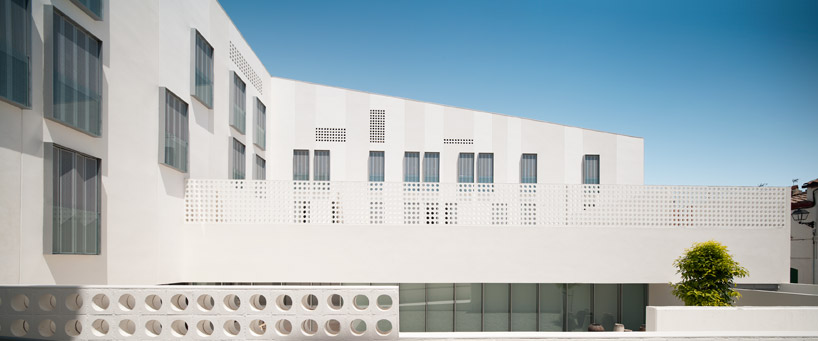 batlle i roig arquitectes: can bisa social housing