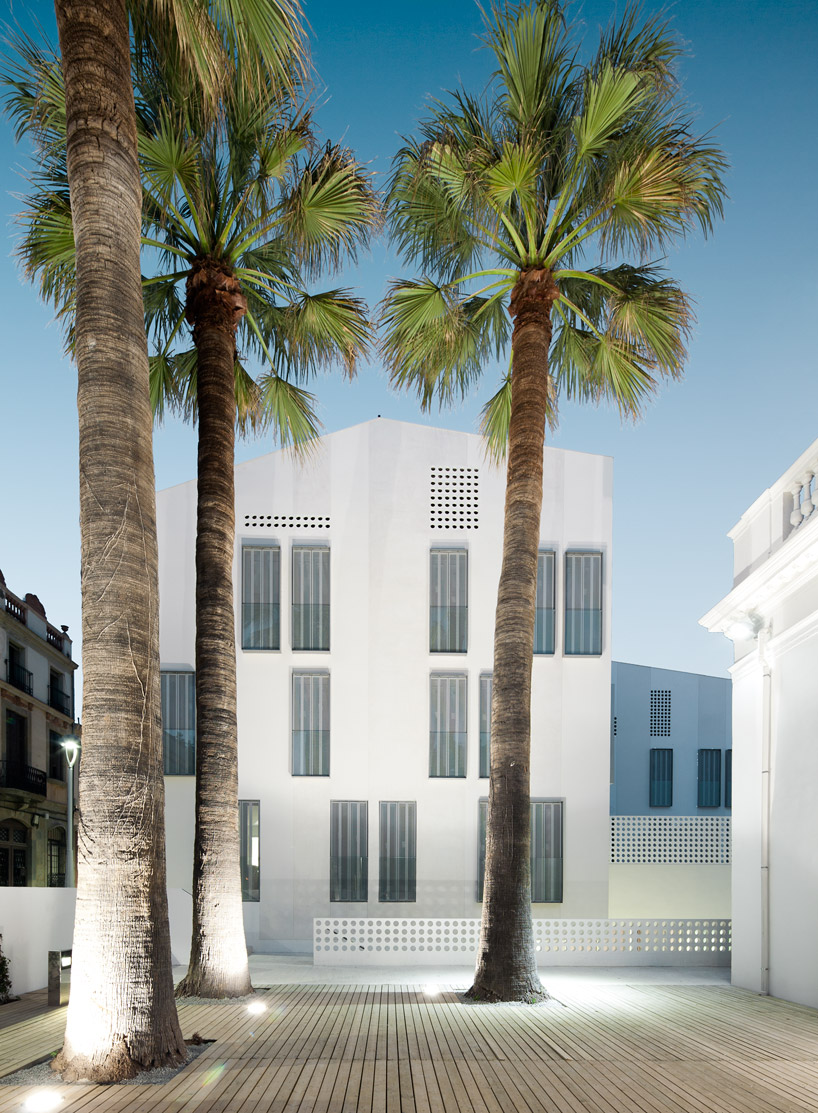 batlle i roig arquitectes: can bisa social housing