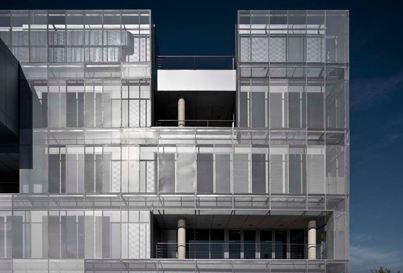 voluar arquitectura: comisaria fuencarral