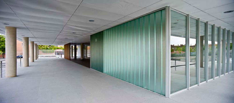 voluar arquitectura: comisaria fuencarral