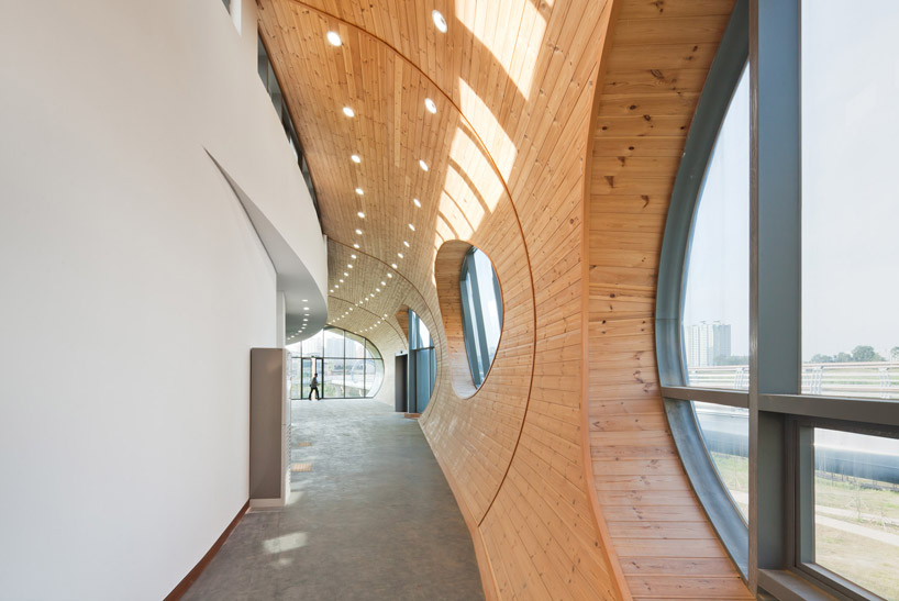 urban playground + yagatoo architects: heterojunctional barrier pavilion