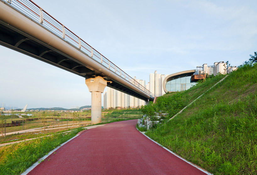 urban playground + yagatoo architects: heterojunctional barrier pavilion