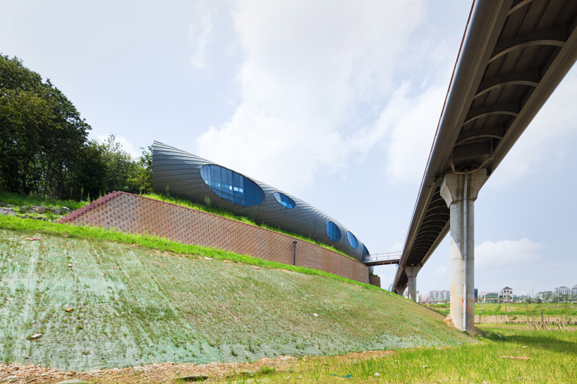 urban playground + yagatoo architects: heterojunctional barrier pavilion