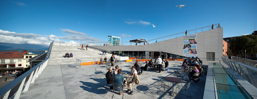 3XN: cultural center plassen