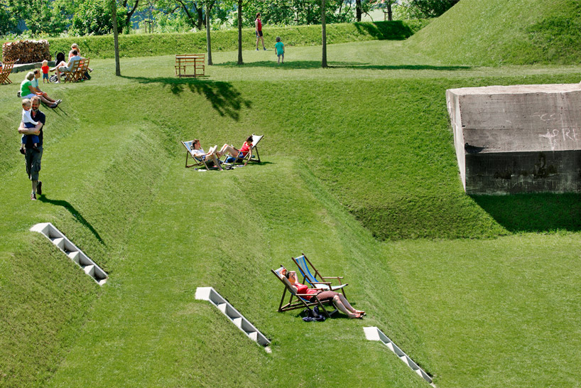 RAAAF + atelier de lyon: public monument at culemborg