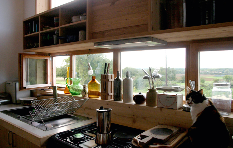 bernard quirot architecte & associes: sampans house