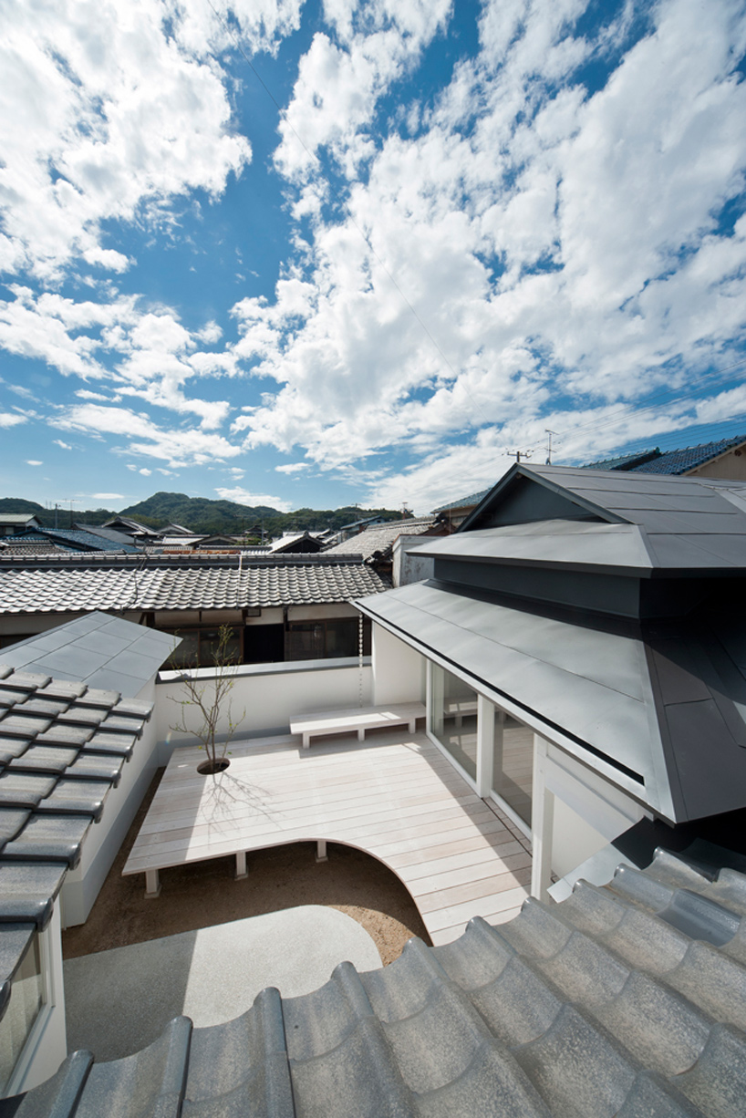 CASE-REAL: white dormitory for il vento