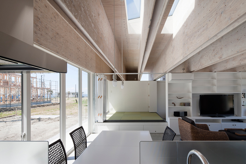 hideki iwahori: tube house 2