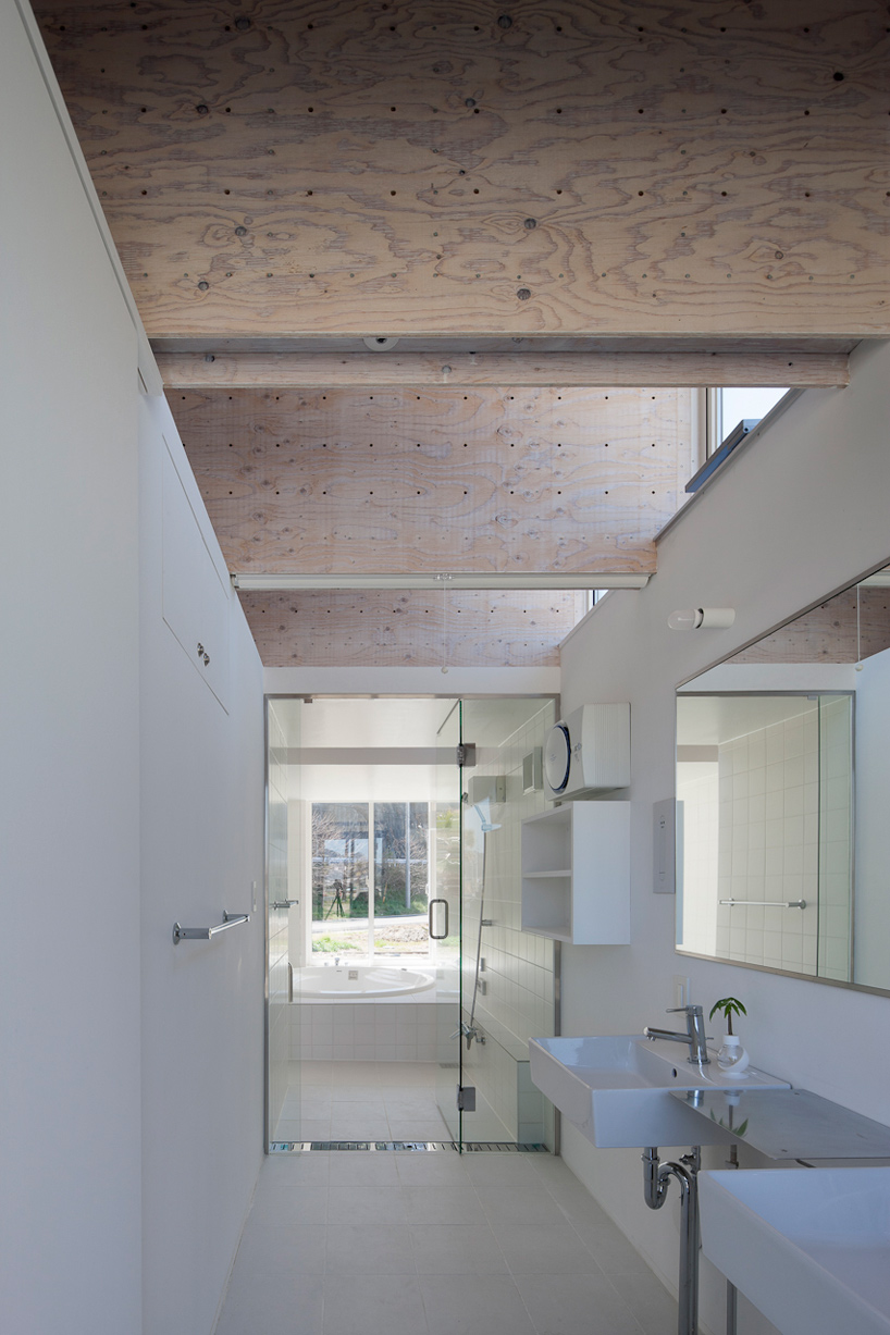 hideki iwahori: tube house 2