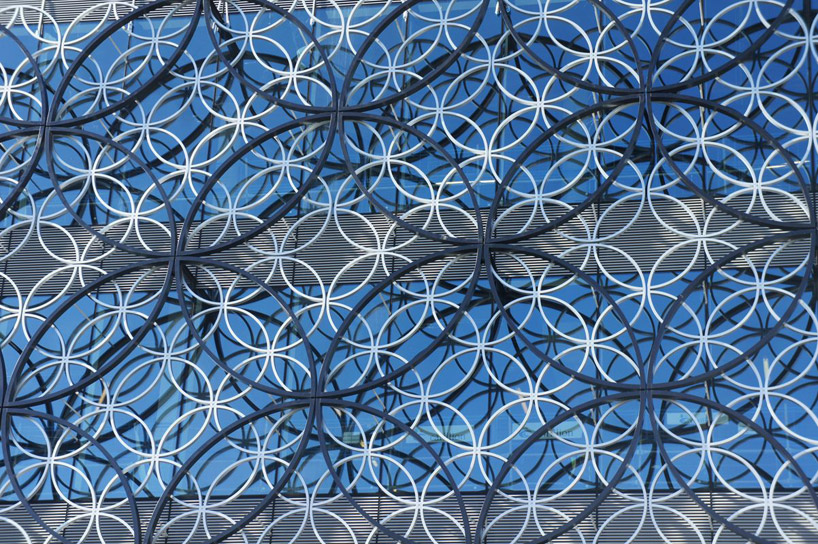 mecanoo architecten: library of birmingham celebrates top out