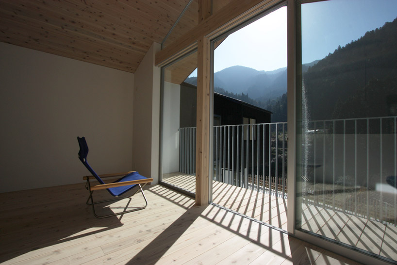 sogabe lab + hari architects: kamikatsu asahi municipal housing