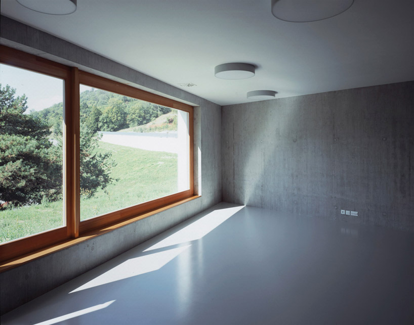 frei rezakhanlou architectes: school in chermignon