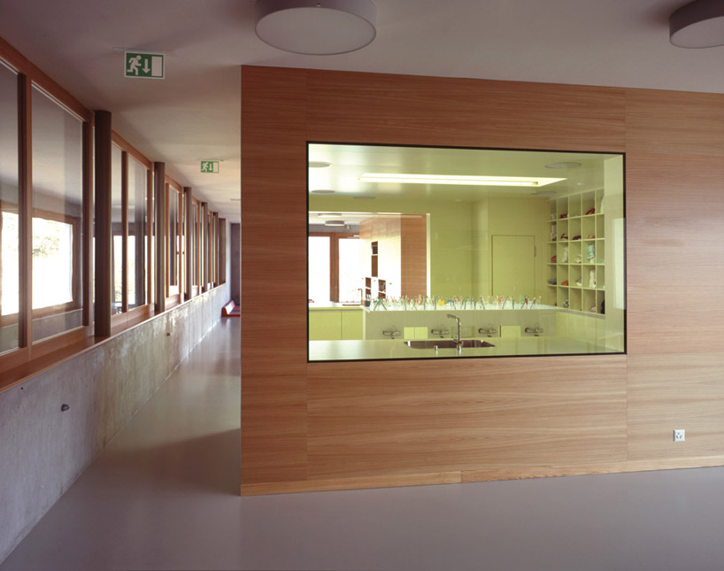 frei rezakhanlou architectes: school in chermignon