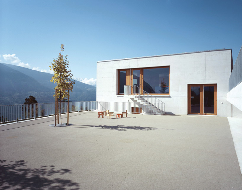 frei rezakhanlou architectes: school in chermignon