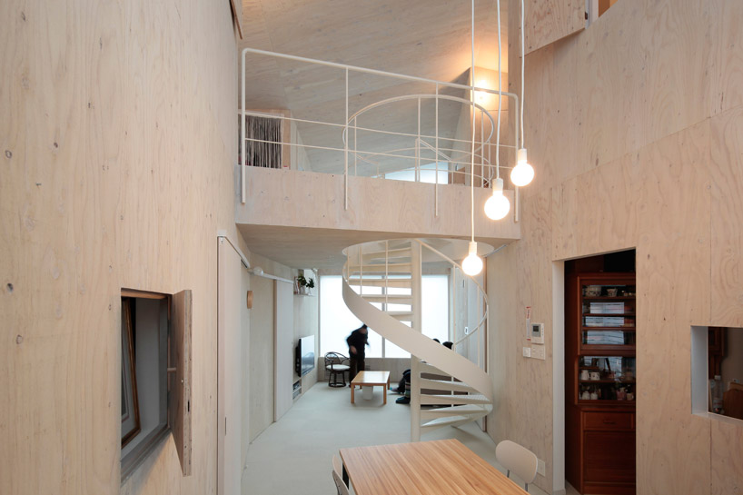 akasaka shinichiro atelier: SAZAE's house