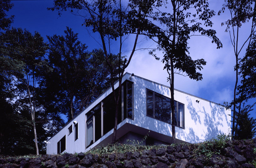 taku sakaushi / OFDA: three windows