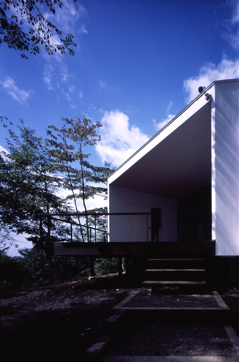 taku sakaushi / OFDA: three windows