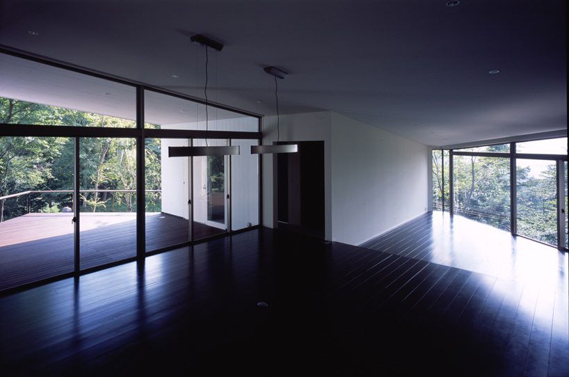 taku sakaushi / OFDA: three windows