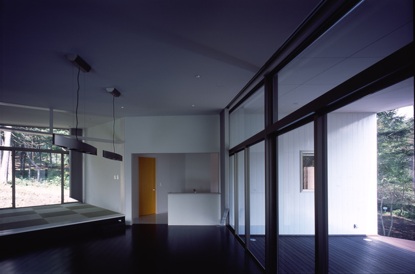 taku sakaushi / OFDA: three windows